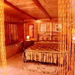 La Casetta Dei Sogni D'oro Bed & Breakfast 3*