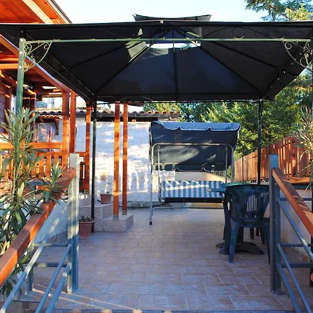 La Casetta Dei Sogni D'oro לינה וארוחת בוקר 3*