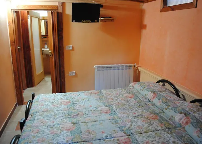 卡斯特拉甜蜜的梦住宿加早餐旅馆 3* 卡斯特拉纳格罗泰